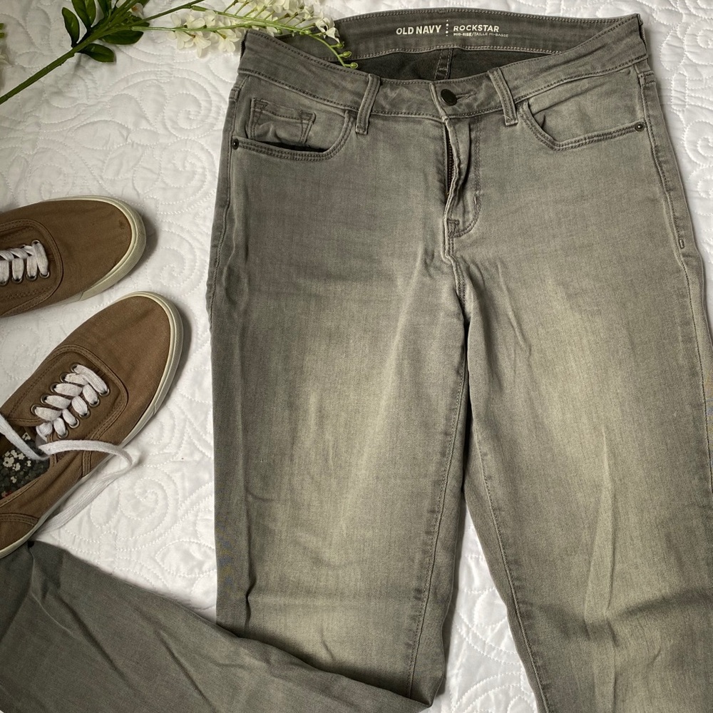 Old Navy • Gray Rockstar Mid Rise Skinny Jean